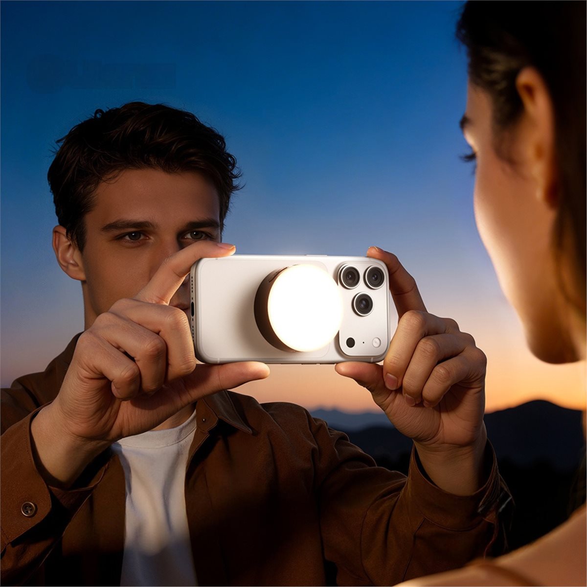 828メガセール ミニポータブルフォンフラッシュ 磁気式フィ - Photography Lighting For Sale のレビューと価格